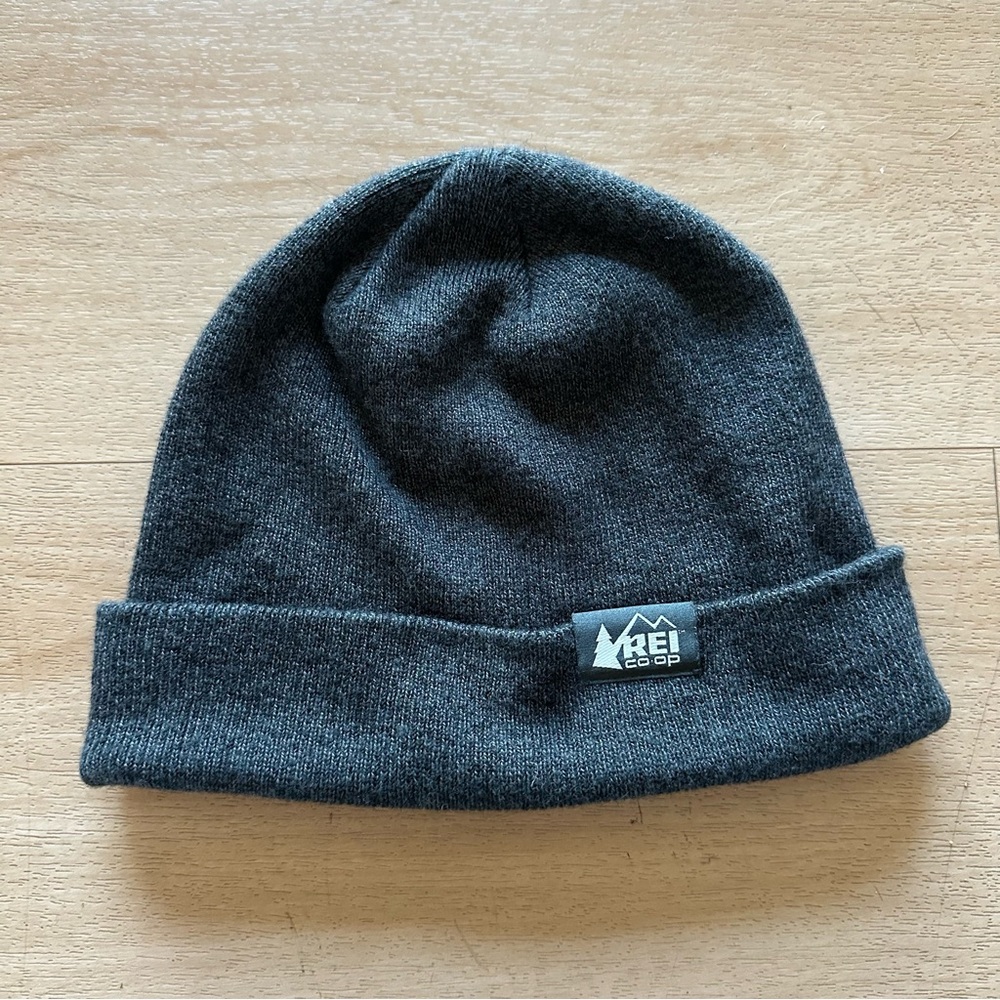 REI Beanie Winter Hat Folded Brim Wool Blend Hiking Camping Backpacking Hat